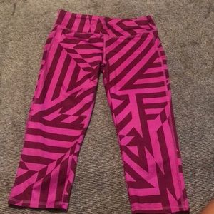 Super cute cropped leggings